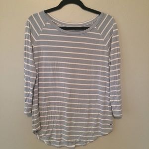 3/$15 ☀️ American Eagle Striped Baseball T Large